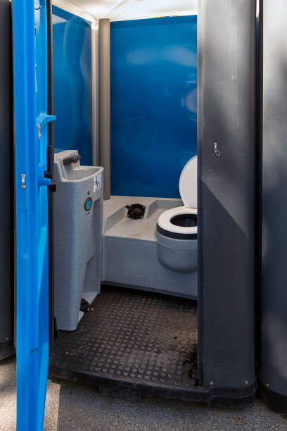 Best Porta potty delivery and setup  in Brooklyn, OH